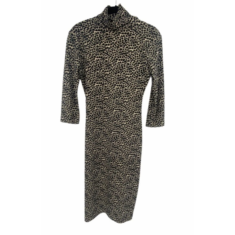 NormaβKamaliβ
forΒ Everlastβ
Dressβ